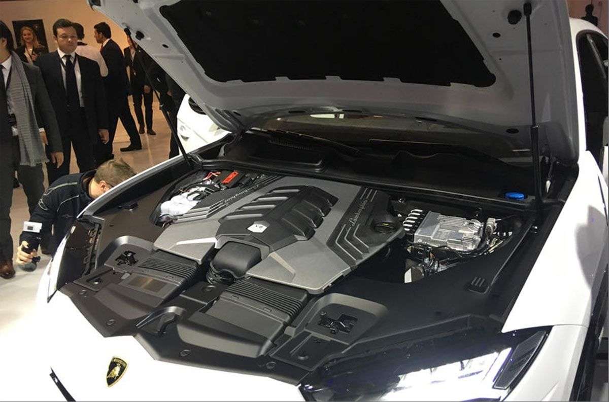 Обзор кроссовера Lamborghini Urus 2019