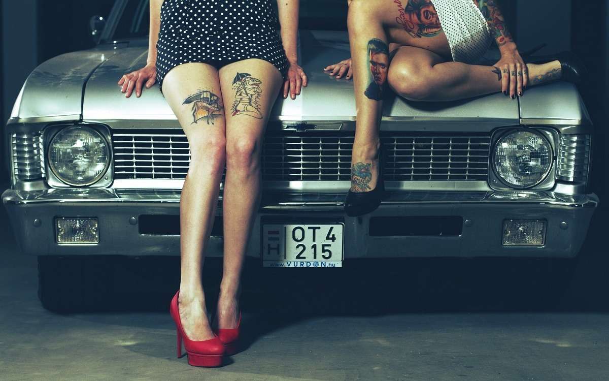 Сексуальные девушки и автомобили (часть 26)