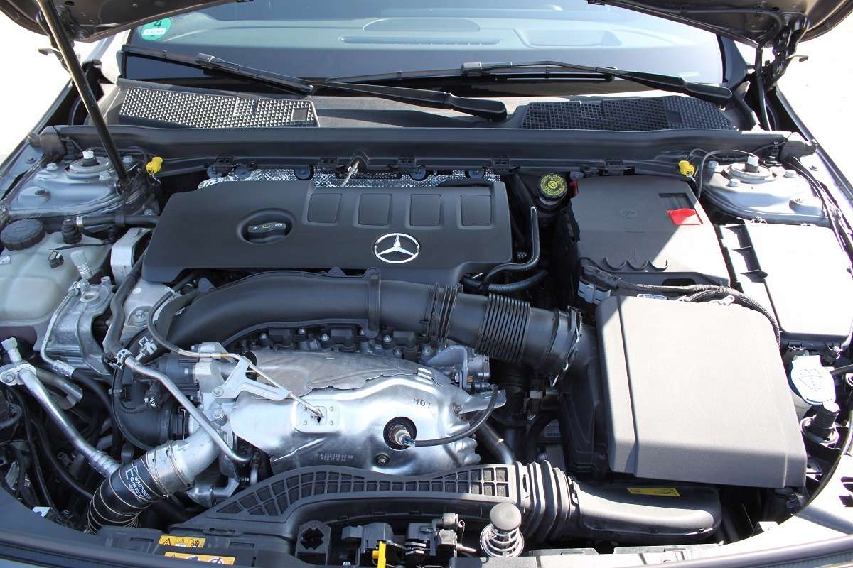 Тест-драйв Mercedes-Benz A-Class 2019
