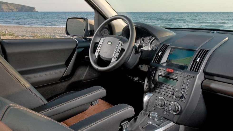 Видео-обзор Land Rover Freelander 2: плюсы и минусы