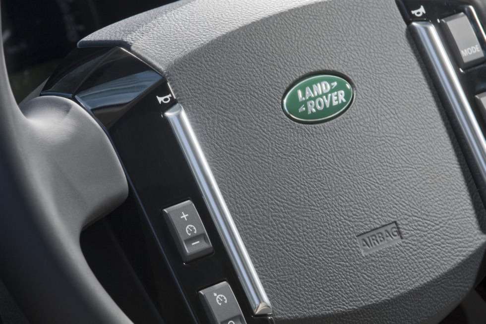 Видео-обзор Land Rover Freelander 2: плюсы и минусы