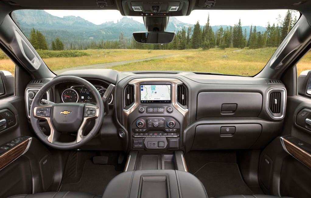 Видео-обзор Chevrolet Silverado 2019