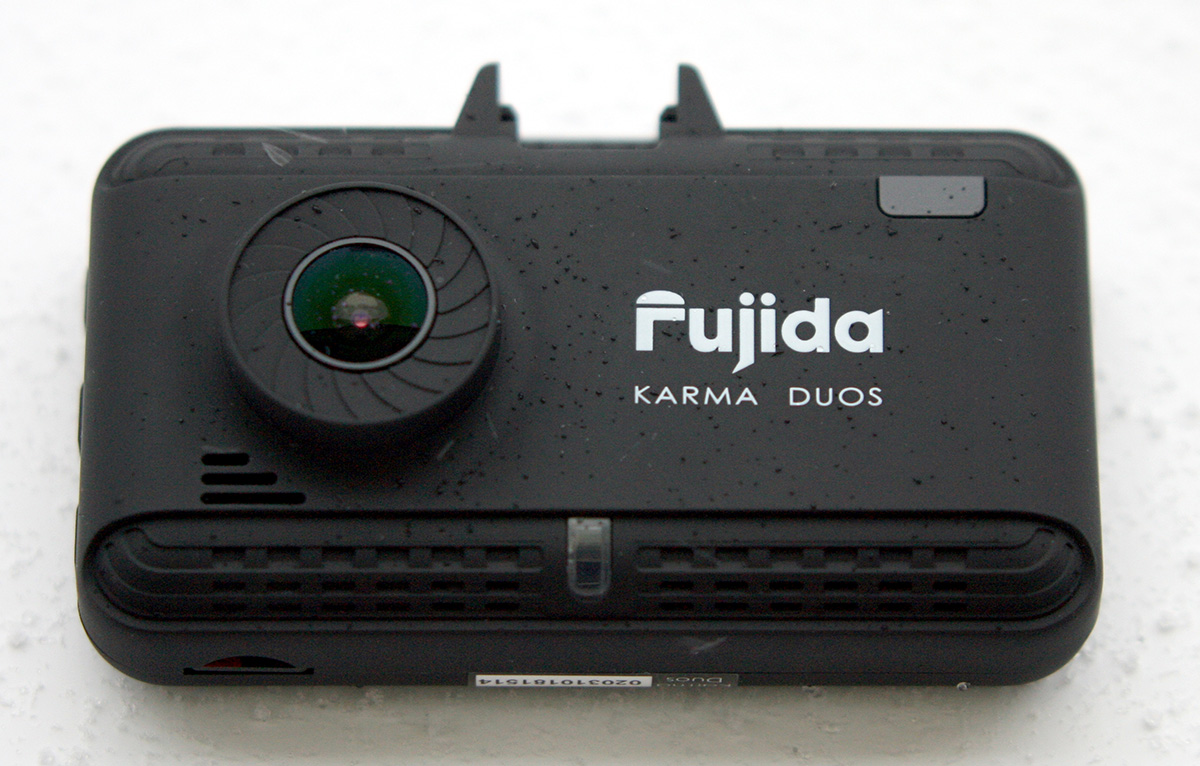 Тест и обзор Fujida Karma Duos: видеорегистратор, GPS-информатор и радар-детектор