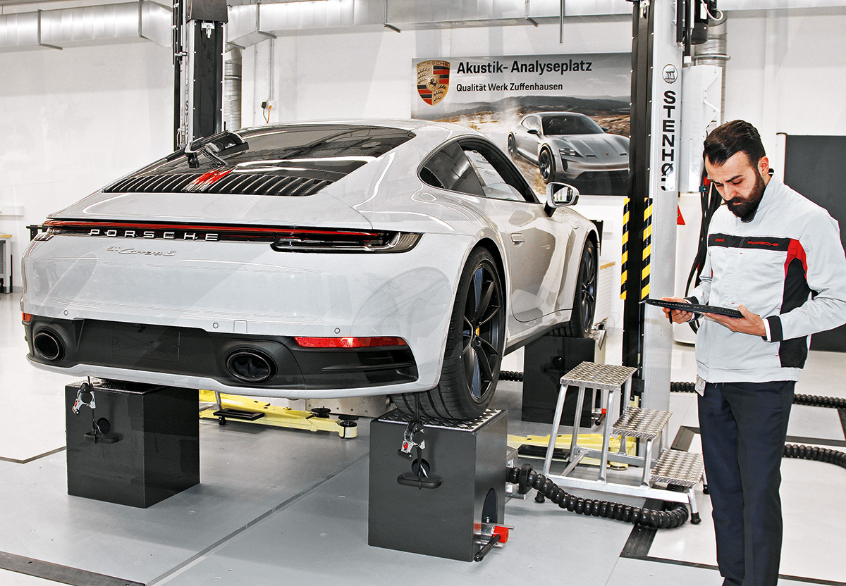 Как устроен новый Porsche 911: разбираемся в особенностях и технологиях легендарного спорткара