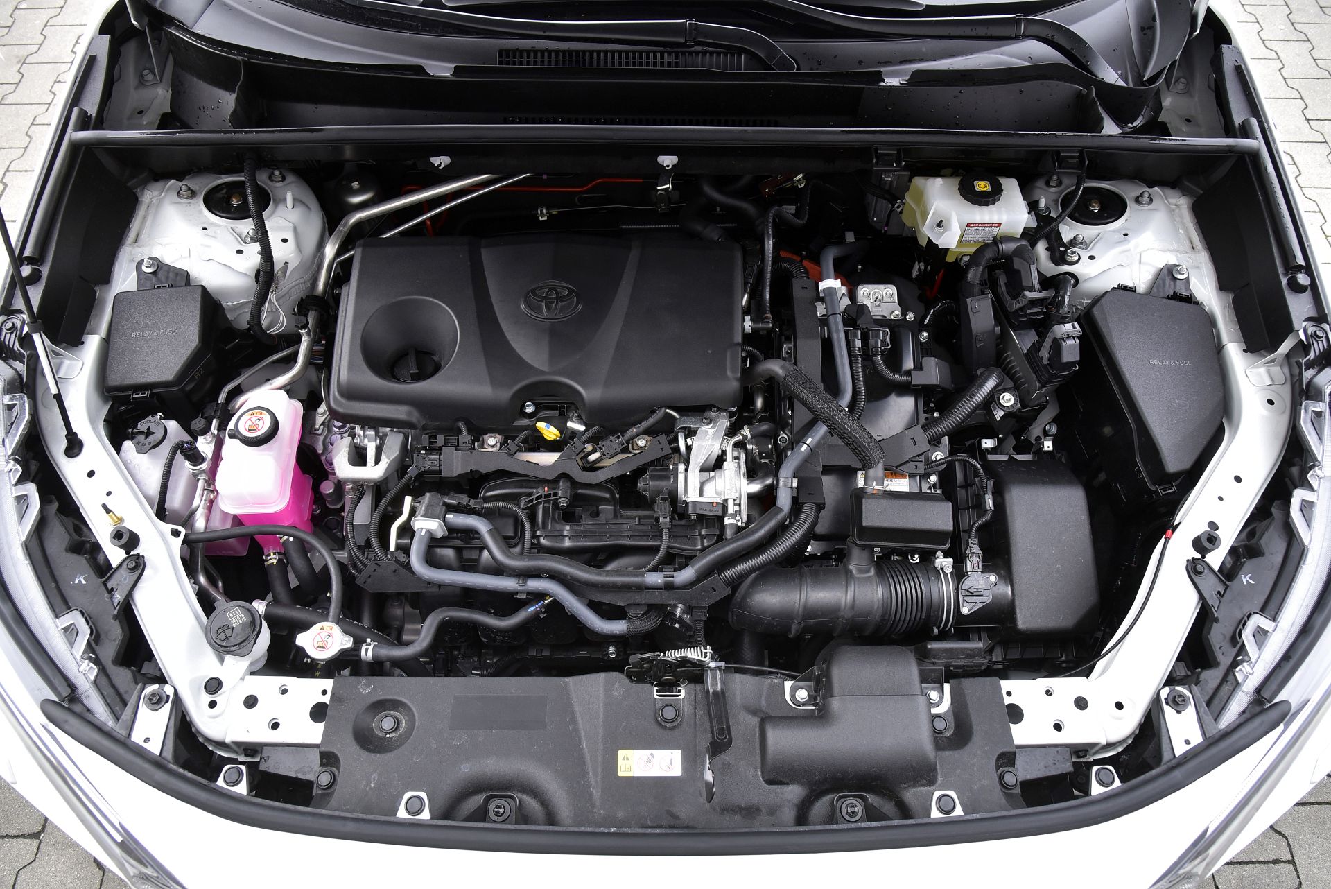 Toyota RAV4 2.5 Hybrid Dynamic Force FWD e-CVT – ТЕСТ