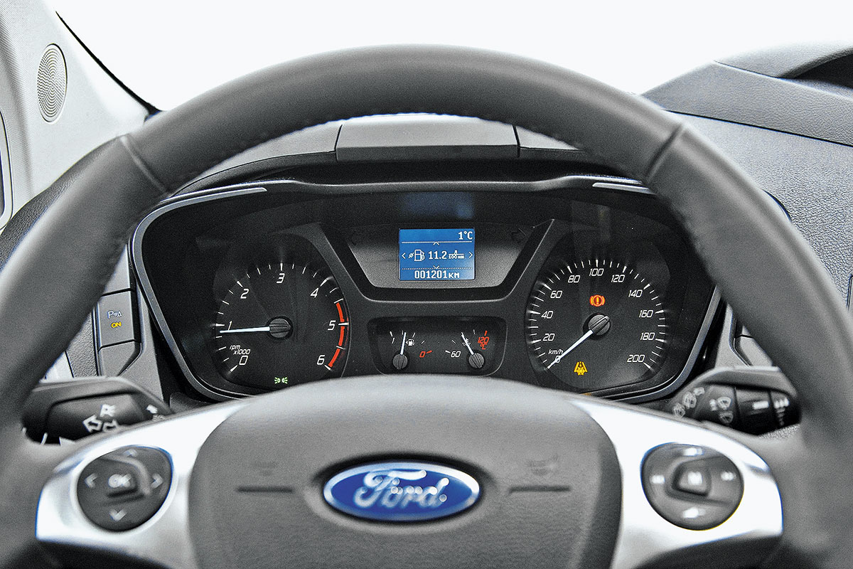 Тест-драйв Ford Tourneo Custom. Ваш личный автобус