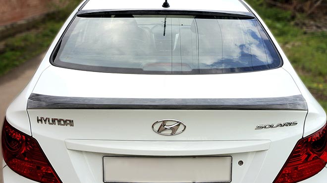 Особенности замены лобового и заднего стекла на Hyundai Solaris