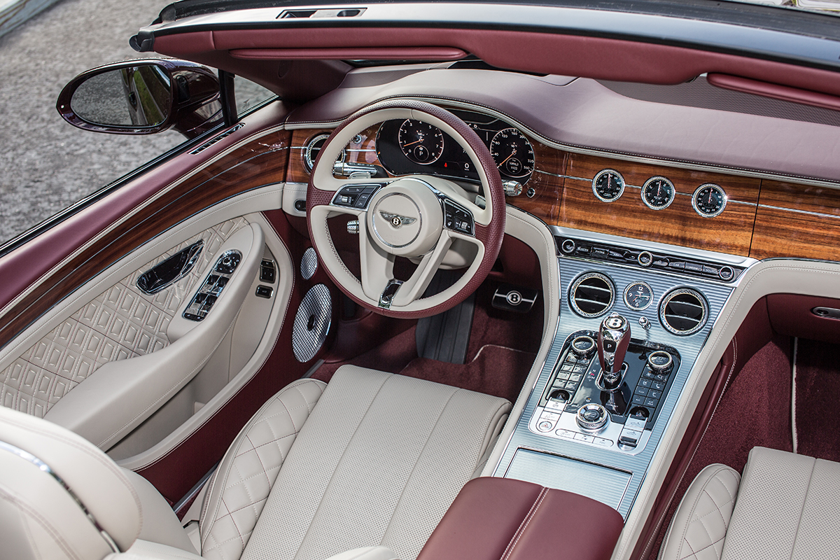 Тест-драйв Bentley Continental GT Convertible. Аксессуар или автомобиль? Это с какой стороны посмотреть!