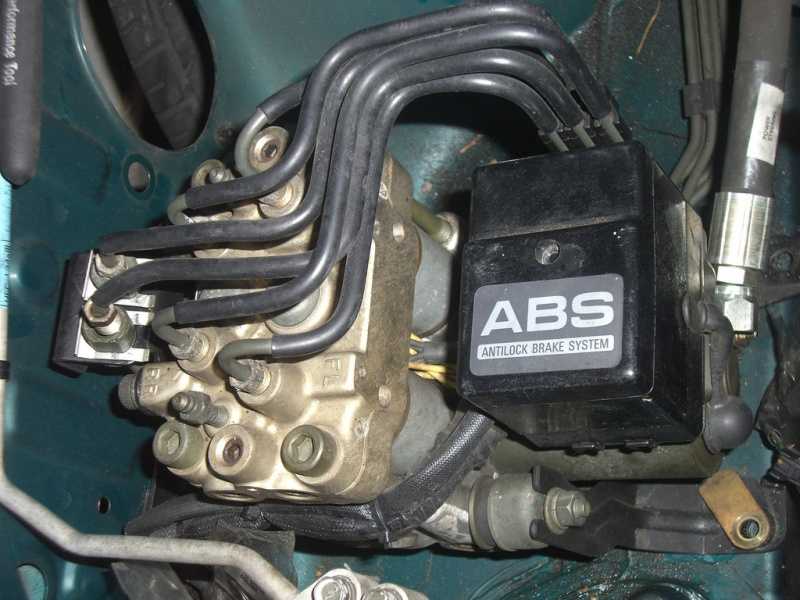 Устройство антиблокировочной системы тормозов и прокачка тормоза с ABS