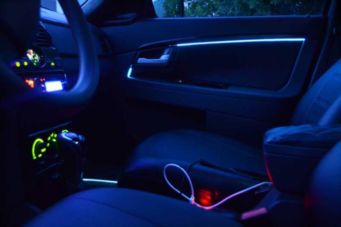 Как подключить подсветку двери автомобиля